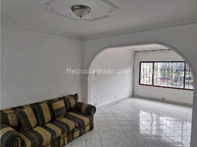 Casa de 3 alcobas en venta en La Matea, Medellín, 73 m² · foto 5 de 20