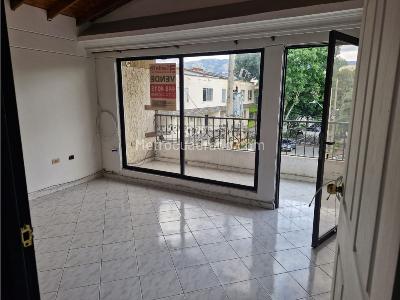 Casa de 3 alcobas en venta en La Matea, Medellín, 73 m² · foto 16 de 20