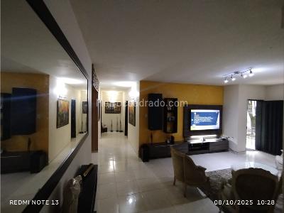 Casa de 5 alcobas en venta en Laureles, Medellín, 350 m² · foto 3 de 20