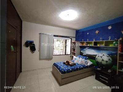 Casa de 5 alcobas en venta en Laureles, Medellín, 350 m² · foto 10 de 20