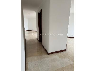 Apartamento de 3 alcobas en venta en 2do Parque Laureles, Medellín, 180 m² · foto 4 de 11