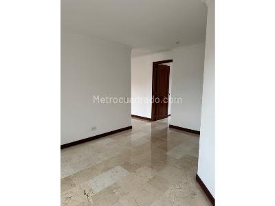 Apartamento de 3 alcobas en venta en 2do Parque Laureles, Medellín, 180 m² · foto 9 de 11
