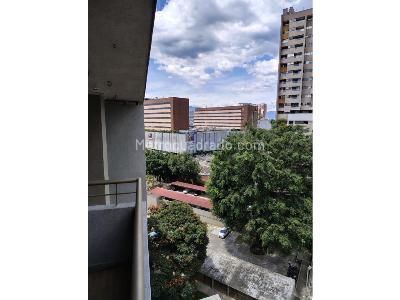 Apartamento de 3 alcobas en venta en Los Alcazares, Sabaneta, 67 m² · foto 2 de 14