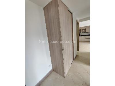 Apartamento de 3 alcobas en venta en Los Alcazares, Sabaneta, 67 m² · foto 7 de 14