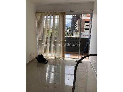 Apartamento de 3 alcobas en venta en Los Alcazares, Sabaneta, 59 m² · foto 2 de 10
