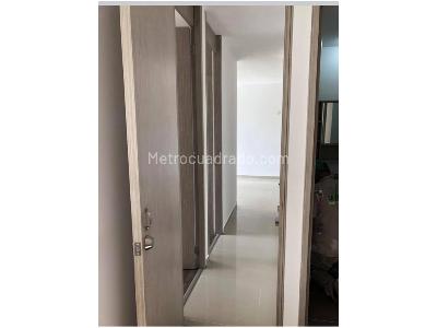 Apartamento de 3 alcobas en venta en Los Alcazares, Sabaneta, 59 m² · foto 10 de 10
