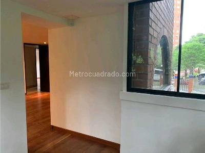 Apartamento en venta en Loma De Los Balsos, Medellín · foto 18 de 20