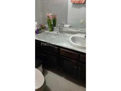 Apartamento de 3 alcobas en venta en Laureles En La Comuna 11 De Medellin, Medellín, 90 m² · foto 5 de 7