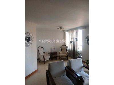 Apartamento de 3 alcobas en venta en Laureles En La Comuna 11 De Medellin, Medellín, 116 m² · foto 2 de 20