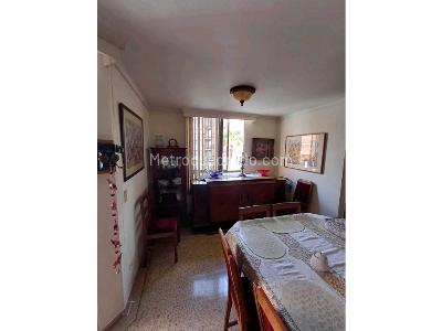Apartamento de 3 alcobas en venta en Laureles En La Comuna 11 De Medellin, Medellín, 150 m² · foto 2 de 16