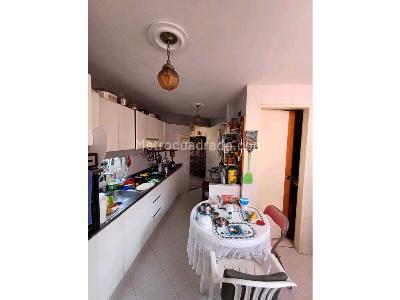 Apartamento de 3 alcobas en venta en Laureles En La Comuna 11 De Medellin, Medellín, 150 m² · foto 6 de 16