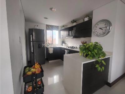 Apartamento en venta en Laureles, Medellín · foto 7 de 20