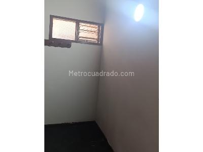 Casa de 4 alcobas en venta en Simon Bolivar, Medellín, 221 m² · foto 2 de 20