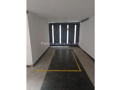 Casa de 4 alcobas en venta en Simon Bolivar, Medellín, 221 m² · foto 3 de 20