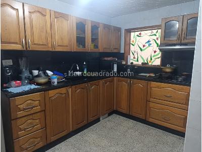 Casa de 4 alcobas en venta en Simon Bolivar, Medellín, 221 m² · foto 8 de 20