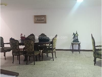 Casa de 4 alcobas en venta en Simon Bolivar, Medellín, 221 m² · foto 10 de 20