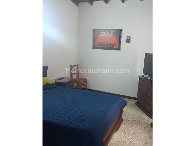 Casa de 4 alcobas en venta en Simon Bolivar, Medellín, 221 m² · foto 13 de 20