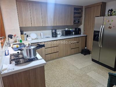 Apartamento en venta en Alameda, Medellín · foto 2 de 14