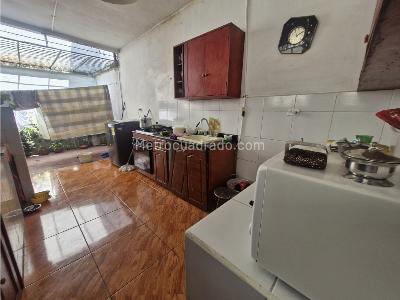 Casa de 4 alcobas en venta en Prado Centro, Medellín, 367 m² · foto 3 de 20