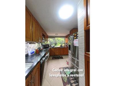 Apartamento en venta en El Poblado Castropol, Medellín · foto 19 de 20