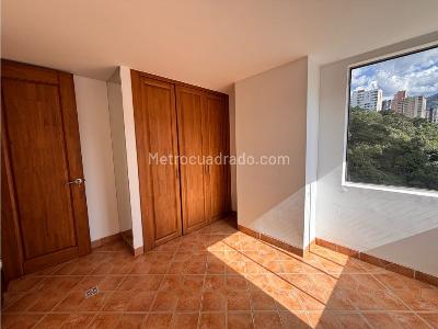 Apartamento de 3 alcobas en venta en Aves Maria, Sabaneta, 93 m² · foto 13 de 18