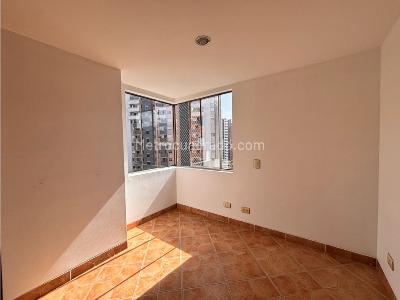 Apartamento de 3 alcobas en venta en Aves Maria, Sabaneta, 93 m² · foto 14 de 18