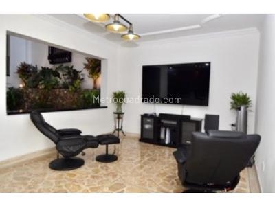 Casa de 4 alcobas en venta en Laureles, Medellín, 312 m² · foto 3 de 20