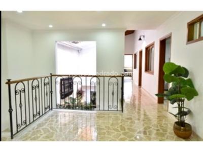 Casa de 4 alcobas en venta en Laureles, Medellín, 312 m² · foto 9 de 20