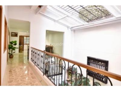 Casa de 4 alcobas en venta en Laureles, Medellín, 312 m² · foto 14 de 20
