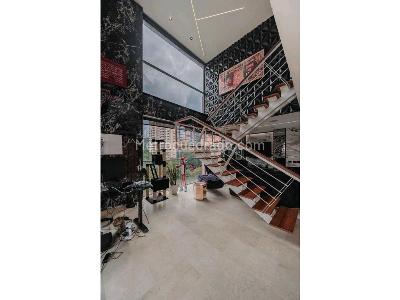 Apartamento de 3 alcobas en venta en Poblado En La Comuna 14 De Medellin, Medellín, 210 m² · foto 7 de 18