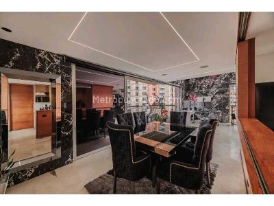 Apartamento de 3 alcobas en venta en Poblado En La Comuna 14 De Medellin, Medellín, 210 m² · foto 10 de 18