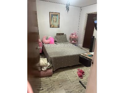 Casa de 4 alcobas en venta en La Castellana, Medellín, 168 m² · foto 20 de 20