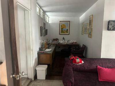 Casa de 4 alcobas en venta en La Castellana, Medellín, 168 m² · foto 4 de 20