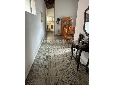 Casa de 4 alcobas en venta en La Castellana, Medellín, 168 m² · foto 5 de 20