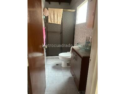Casa de 4 alcobas en venta en La Castellana, Medellín, 168 m² · foto 17 de 20