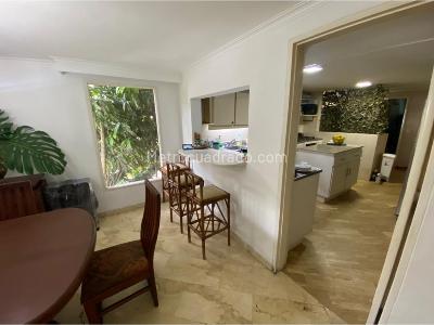 Casa de 4 alcobas en venta en El Poblado, Medellín, 460 m² · foto 2 de 20