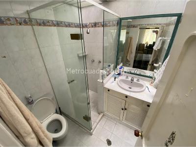 Casa de 4 alcobas en venta en El Poblado, Medellín, 460 m² · foto 17 de 20