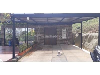 Casa de 4 alcobas en venta en El Salado, Envigado, 300 m² · foto 3 de 20