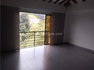 Casa de 4 alcobas en venta en El Salado, Envigado, 300 m² · foto 11 de 20