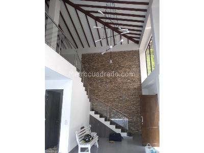 Casa de 4 alcobas en venta en El Salado, Envigado, 300 m² · foto 13 de 20