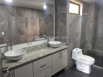 Casa de 4 alcobas en venta en El Salado, Envigado, 300 m² · foto 20 de 20
