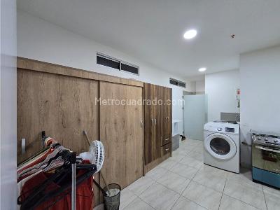 Apartaestudio en venta en Belen Malibu, Medellín, 58 m² · foto 9 de 12