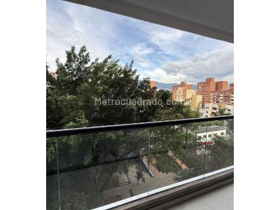 Apartamento en venta en Los Colores, Medellín · foto 2 de 18