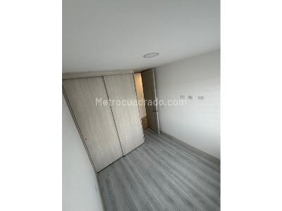 Apartamento en venta en Los Colores, Medellín · foto 3 de 18