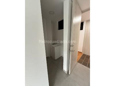 Apartamento en venta en Los Colores, Medellín · foto 4 de 18