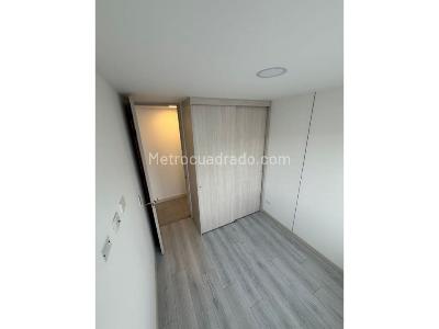 Apartamento en venta en Los Colores, Medellín · foto 8 de 18