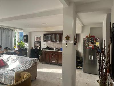 Apartamento en venta en Campo Valdes, Medellín · foto 2 de 6