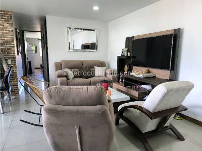 Apartamento de 3 alcobas en venta en Aves Maria, Sabaneta, 89 m² · foto 13 de 18