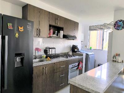 Apartamento de 3 alcobas en venta en Aves Maria, Sabaneta, 89 m² · foto 14 de 18