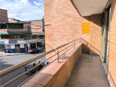 Apartamento de 3 alcobas en venta en Cristobal, Medellín, 82 m² · foto 4 de 10